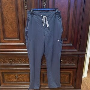 Women’s Figs Pants